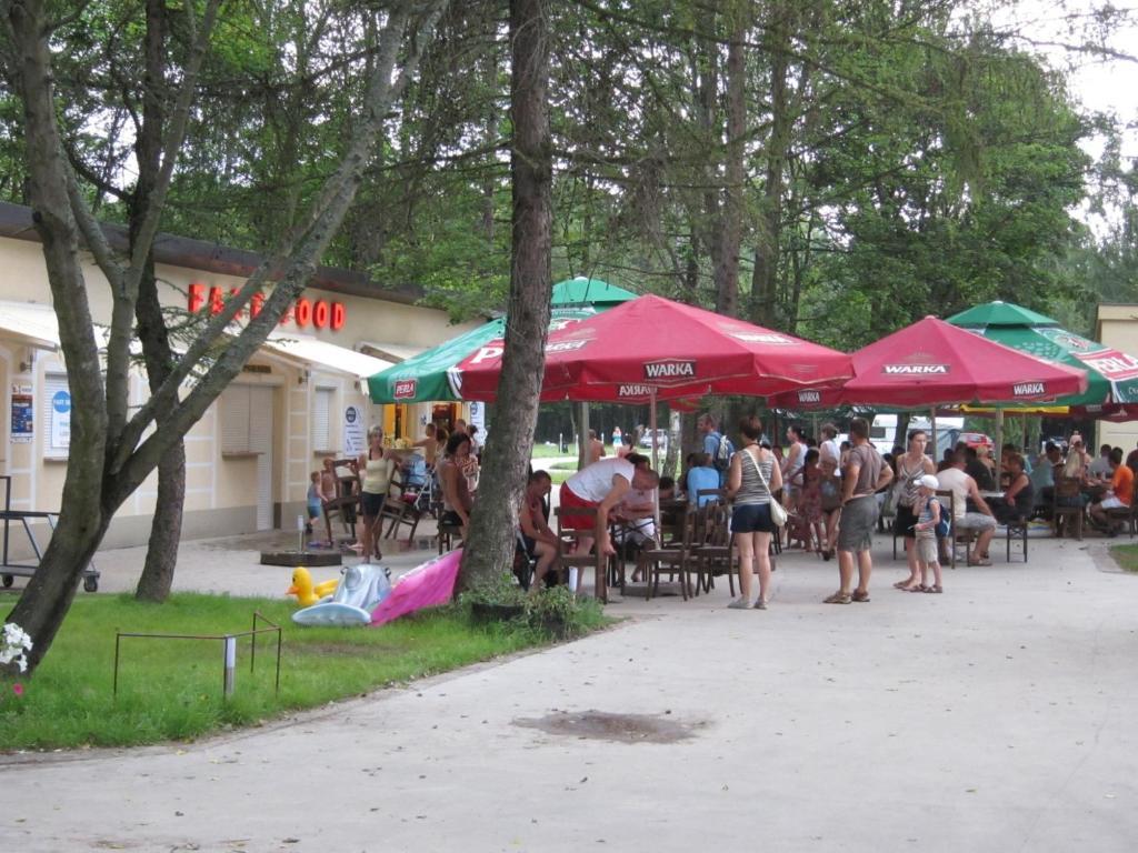 Resort Piaseczno Rozpłucie Buitenkant foto