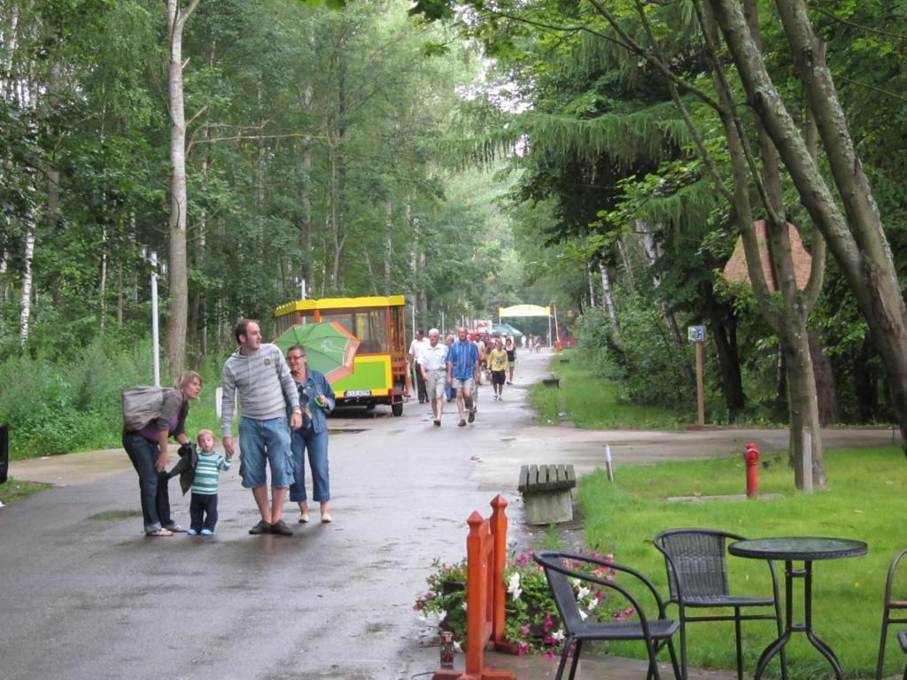 Resort Piaseczno Rozpłucie Buitenkant foto