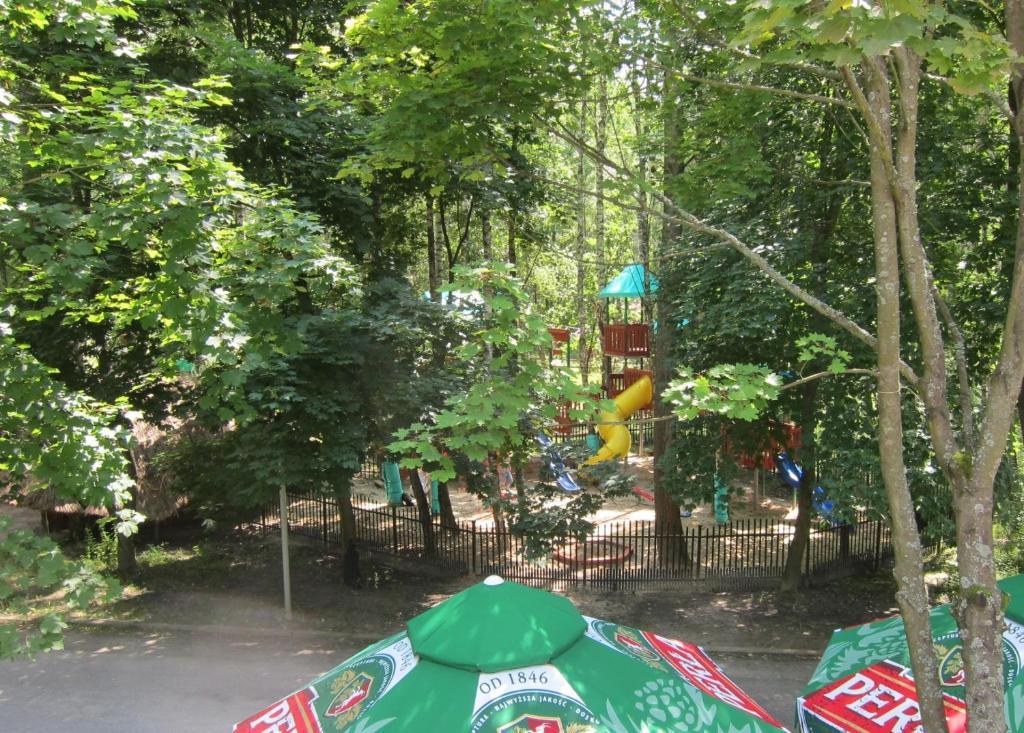 Resort Piaseczno Rozpłucie Buitenkant foto