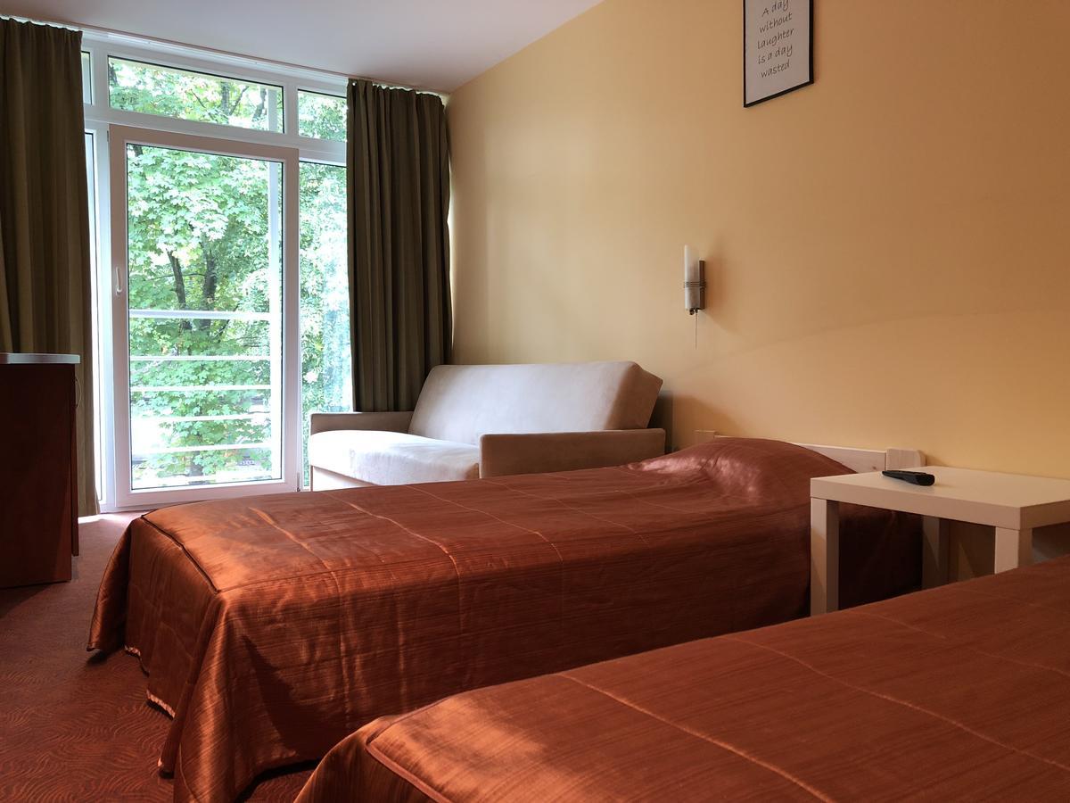 Resort Piaseczno Rozpłucie Buitenkant foto